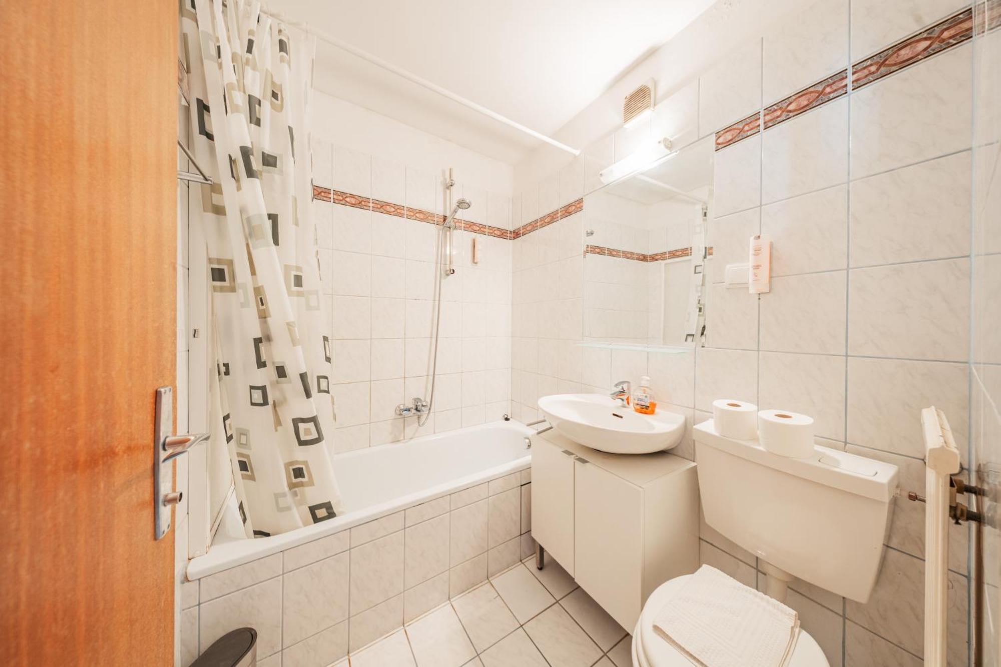 Studio Next To Karlsplatz/Karlskirche Lejlighed Wien Eksteriør billede